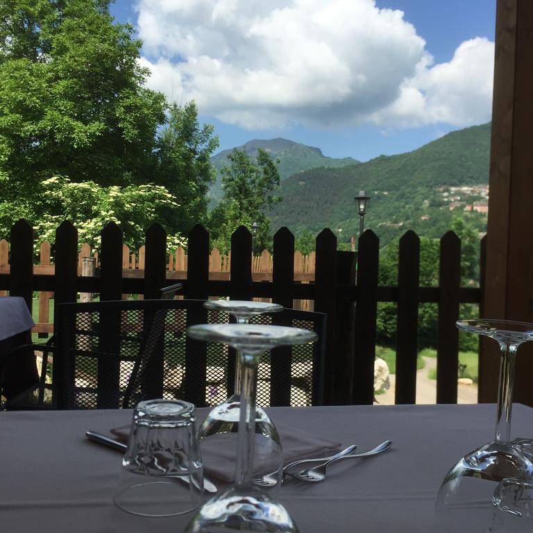 Albergo Trattoria Dazze Marcheno Exterior foto